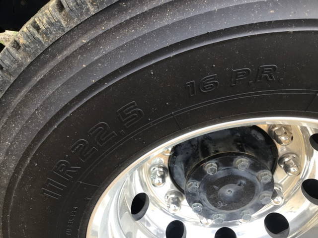 三菱ふそうスーパーグレートダンプ大型（10t）[写真14]