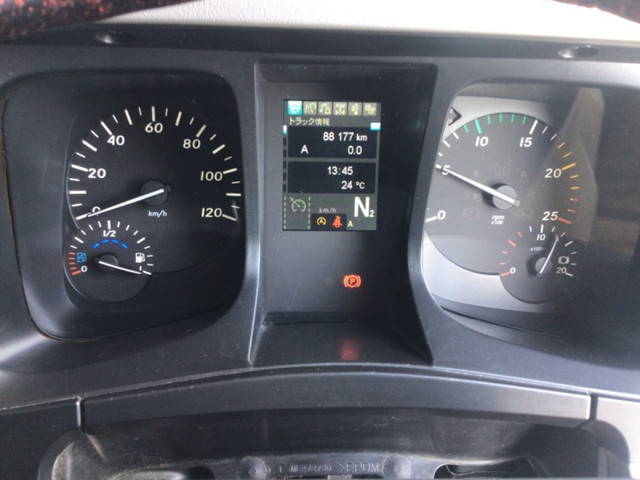 三菱ふそうスーパーグレートダンプ大型（10t）[写真25]