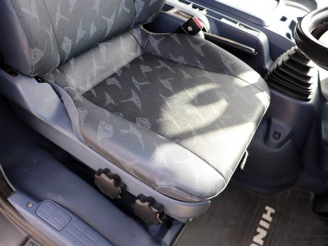 日野レンジャークレーン4段増トン（6t・8t）[写真32]