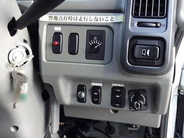 三菱ふそうファイターその他の形状中型（4t）[写真33]