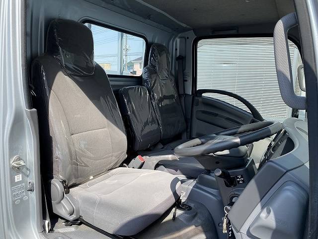 いすゞエルフ平ボディ小型（2t・3t）[写真17]