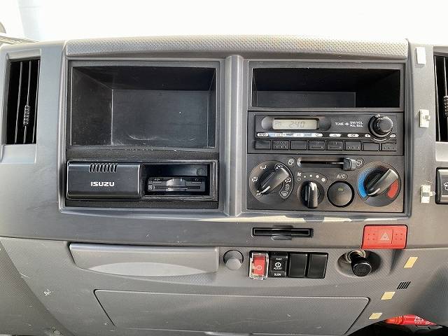 いすゞエルフ平ボディ小型（2t・3t）[写真21]