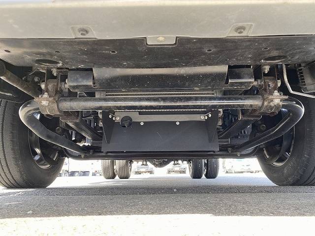 いすゞエルフ平ボディ小型（2t・3t）[写真09]