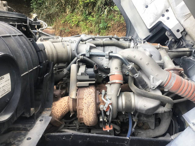 いすゞギガミキサー車（コンクリートミキサー）大型（10t）[写真20]