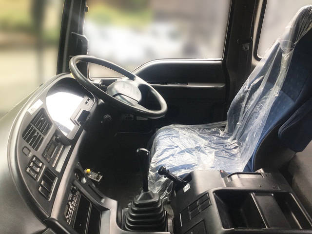 いすゞギガミキサー車（コンクリートミキサー）大型（10t）[写真24]