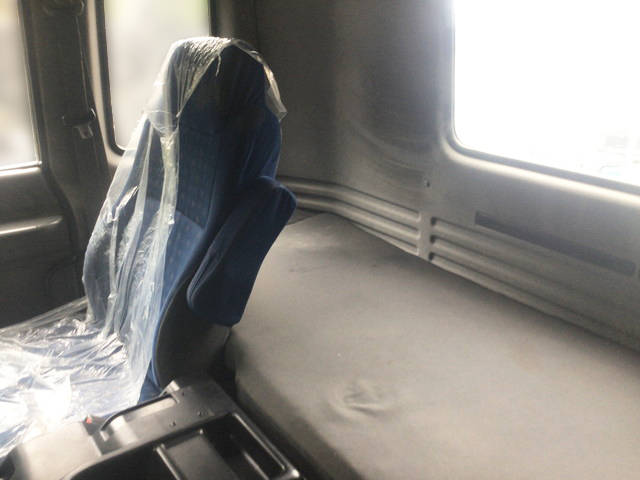 いすゞギガミキサー車（コンクリートミキサー）大型（10t）[写真25]