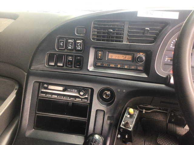 いすゞギガミキサー車（コンクリートミキサー）大型（10t）[写真30]