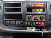 日野デュトロ平ボディ小型（2t・3t）[写真13]