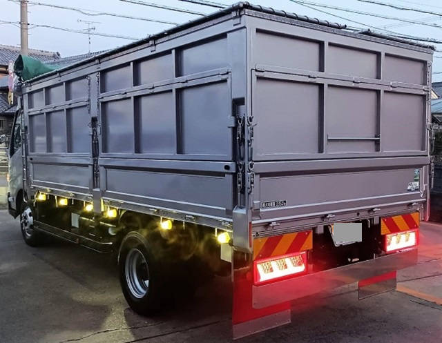 日野デュトロ平ボディ小型（2t・3t）[写真21]