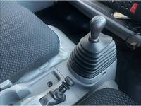 日野デュトロ平ボディ小型（2t・3t）[写真09]