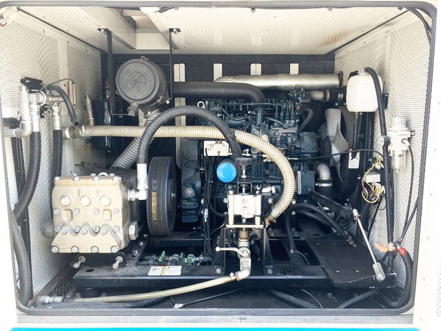 日野デュトロ高圧洗浄車小型（2t・3t）[写真11]