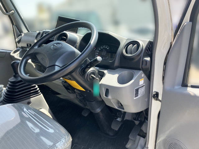 日野デュトロ高圧洗浄車小型（2t・3t）[写真31]