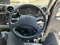 日野デュトロ高圧洗浄車小型（2t・3t）[写真32]