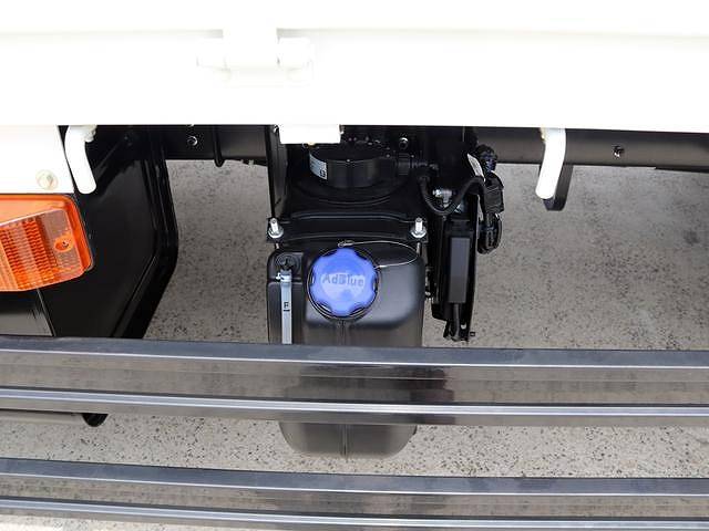 日野レンジャーセルフクレーン3段増トン（6t・8t）[写真19]