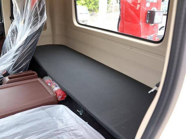 日野レンジャーセルフクレーン3段増トン（6t・8t）[写真27]