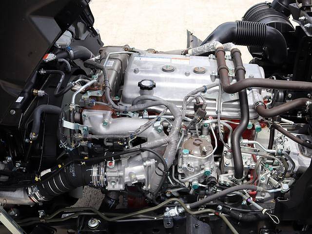 日野レンジャーセルフクレーン3段増トン（6t・8t）[写真29]