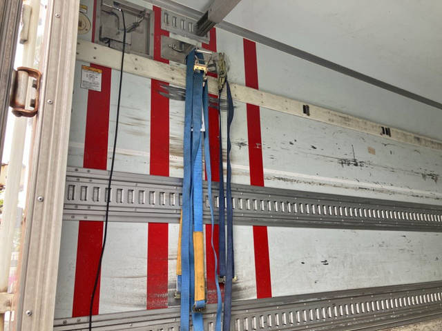 日野レンジャー冷凍車（冷蔵車）中型（4t）[写真12]