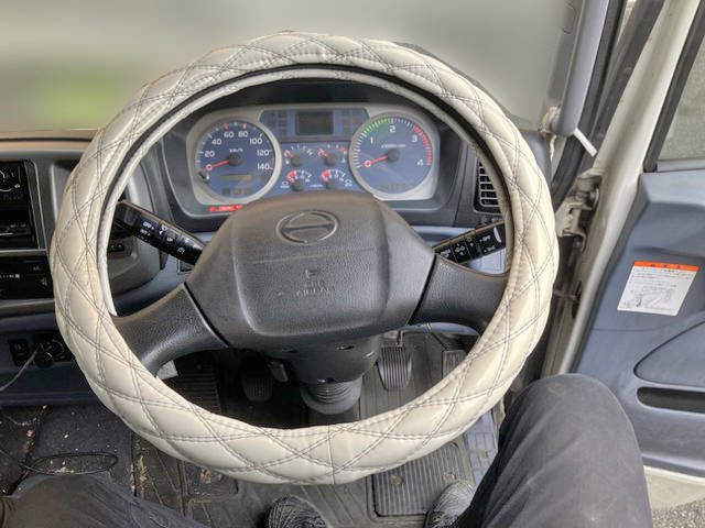 日野レンジャー冷凍車（冷蔵車）中型（4t）[写真30]