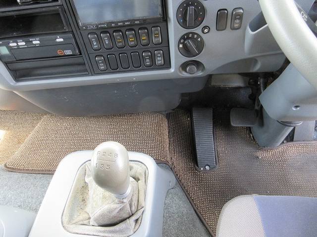 三菱ふそうファイターアルミウイング中型（4t）[写真19]