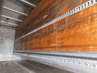 三菱ふそうファイターアルミウイング中型（4t）[写真09]