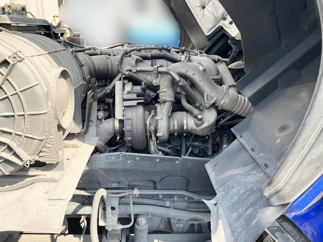 いすゞギガアルミウイング大型（10t）[写真21]