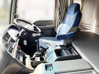 いすゞギガアルミウイング大型（10t）[写真25]