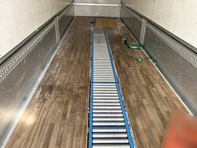 いすゞギガアルミウイング大型（10t）[写真09]