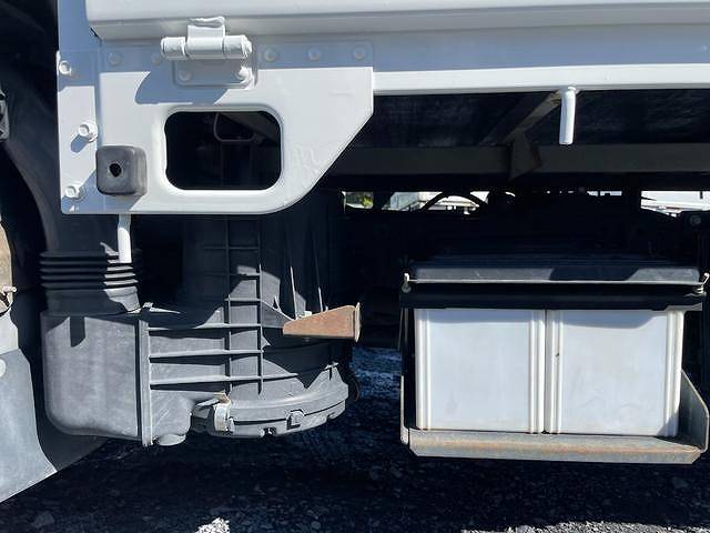 日産アトラス平ボディ小型（2t・3t）[写真17]