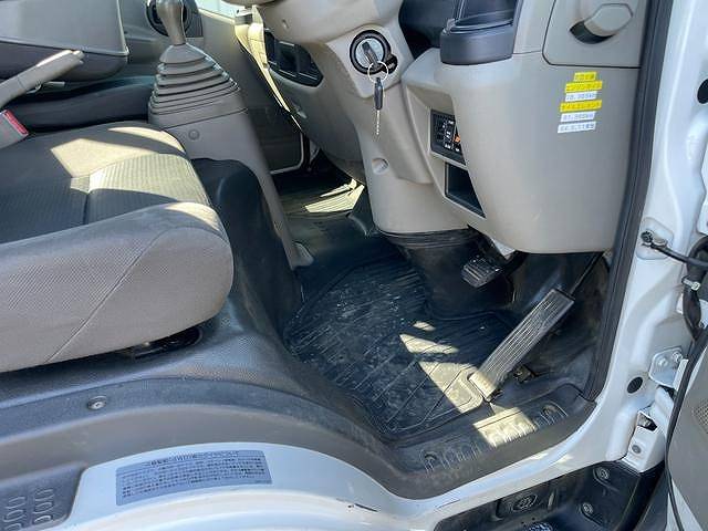 日産アトラス平ボディ小型（2t・3t）[写真23]