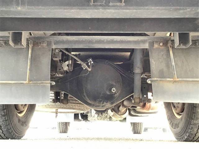 いすゞエルフアルミバン小型（2t・3t）[写真26]