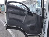 いすゞエルフアルミバン小型（2t・3t）[写真30]