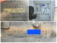 いすゞエルフアルミバン小型（2t・3t）[写真40]