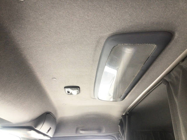 いすゞギガアルミウイング大型（10t）[写真16]