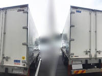 いすゞギガアルミウイング大型（10t）[写真03]