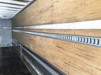 いすゞギガアルミウイング大型（10t）[写真09]