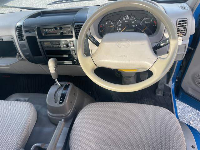 トヨタダイナ平ボディ小型（2t・3t）[写真33]