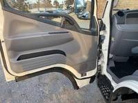 三菱ふそうキャンター平ボディ小型（2t・3t）[写真24]