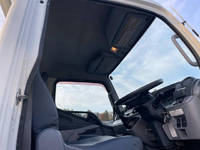 三菱ふそうキャンター平ボディ小型（2t・3t）[写真26]