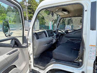 三菱ふそうキャンターアルミバン小型（2t・3t）[写真20]