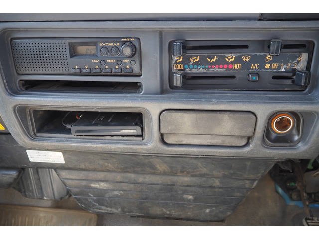 いすゞエルフダンプ小型（2t・3t）[写真38]