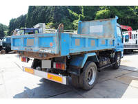 いすゞエルフダンプ小型（2t・3t）[写真04]