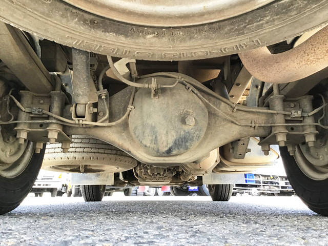 いすゞエルフダブルキャブ（Wキャブ）小型（2t・3t）[写真20]