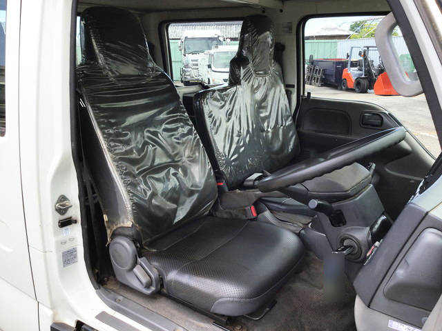 いすゞエルフダブルキャブ（Wキャブ）小型（2t・3t）[写真28]