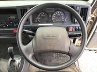 いすゞエルフダブルキャブ（Wキャブ）小型（2t・3t）[写真35]