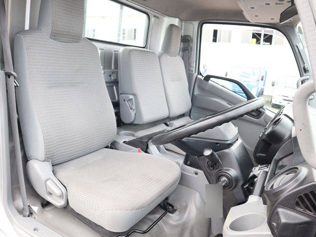 トヨタダイナ平ボディ小型（2t・3t）[写真30]