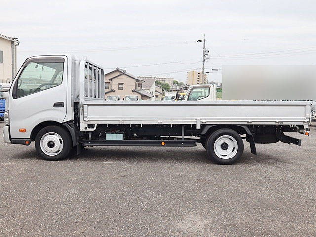 トヨタダイナ平ボディ小型（2t・3t）[写真08]