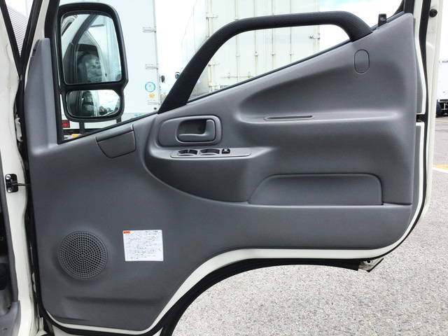 日野デュトロアルミバン小型（2t・3t）[写真29]