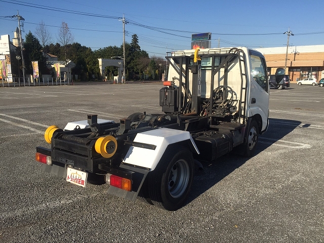 トヨタダイナアームロール小型（2t・3t）[写真02]