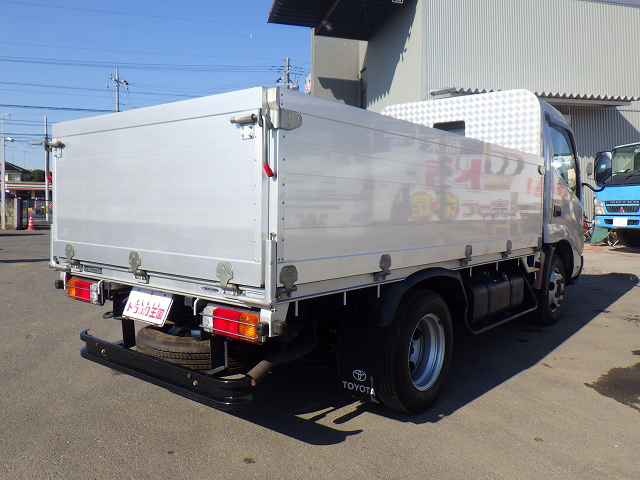 トヨタダイナアルミブロック小型（2t・3t）[写真02]