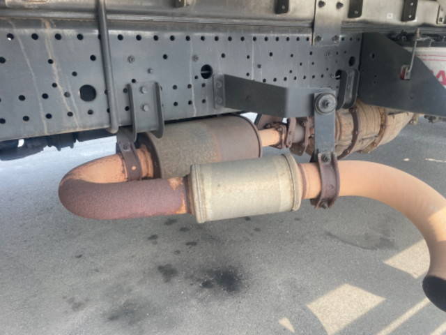 いすゞフォワードアルミウイング増トン（6t・8t）[写真16]